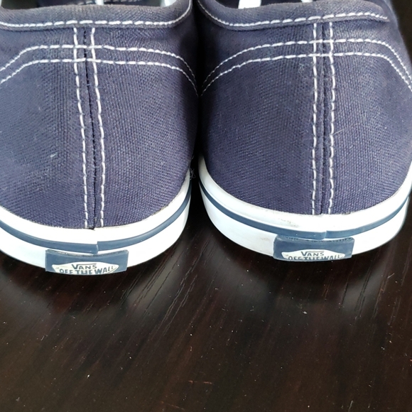 Van's shoes - Picture 5 of 9